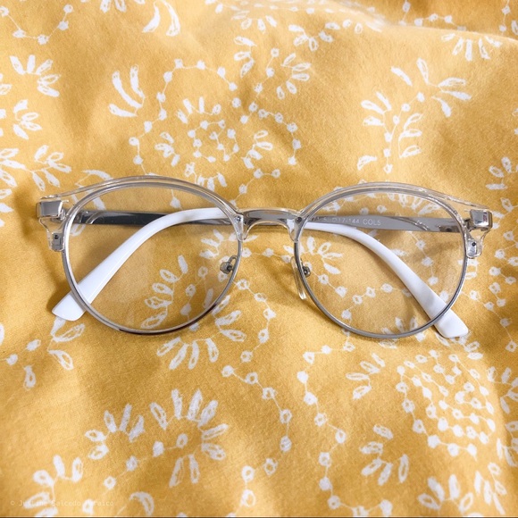 Sunnies Specs Accessories - Round Transparent Eyeglasses Frame with Case
